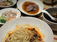 -荣家黄鱼面(前滩太古里店)