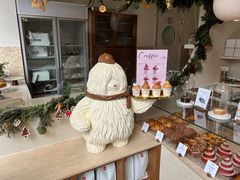 -VERIE BAKEHOUSE