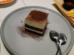 -必胜客(松雷店)