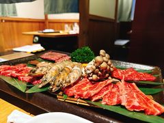 -炼火烤肉店