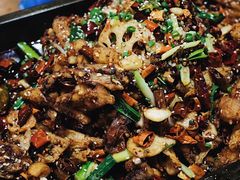 香辣霸王蛙锅-兔槽江湖菜·重庆璧山兔(水围店)