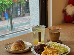 -You’ll see coffee 咖啡