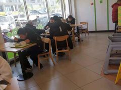 大堂-老乡鸡(肥东店忠路润和尚品店)