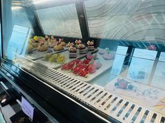 -亚洲国际大酒店·云顶阁旋转自助餐厅