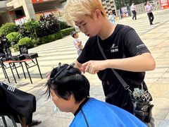 -首脑美容美发化妆美甲培训学校(龙岗校区)