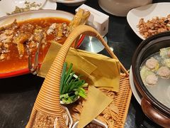 -鲁菜根·泰山菜(泰山店)