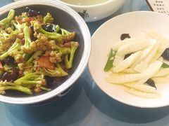 -乔家小院•非遗驴肉•本地小海鲜(滨河路店)