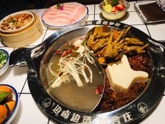 -贤合庄卤味火锅(时代广场店)