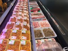 -中百仓储超市有限公司(越秀星汇维港店)