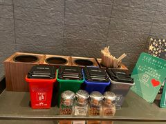自助调料区-星巴克(杭州湖滨银泰E区店)