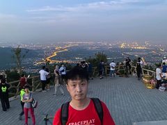 -鬼笑石后山停车场