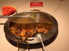 -左庭右院鲜牛肉火锅(金山万达店)