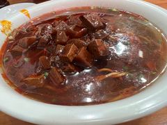 -上海特色小笼店(铁岭路90弄小区店)