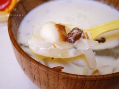 -志龙皇冠吃货椰子铺