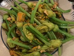 -Cuc Gach Quan Restaurant