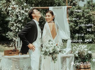 没有俗套，拒绝一板一眼的pose和表情