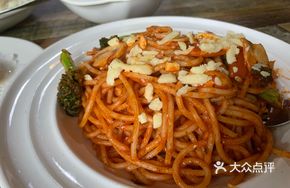 Tomato Sauce Chicken Pasta