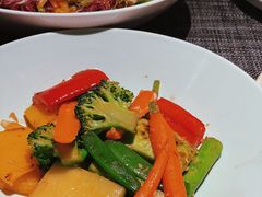 -MONICH牛排融合餐厅(和义大道购物中心店)