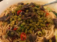 酸豆角鸡胗面-重庆酒家