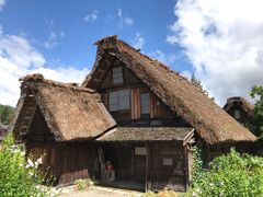 -白川乡与五箇山的合掌构造村落