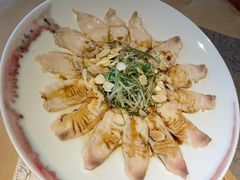 -穹六人间 people 6(岳阳路店)