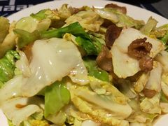 花肉手撕包菜-鑫小城故事·砂锅·排骨藕汤(兴业路店)