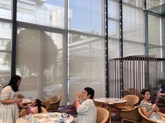 -奔驰上海利星(七宝店)