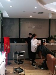 -意廊 Hair Salon