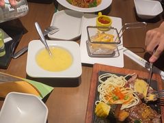 -豪客来牛排(空港华联店)