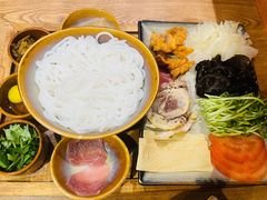 蒙自过桥米线-麦麦山云南菜(复地活力城店)