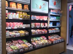 -良品铺子(五角场万达店)