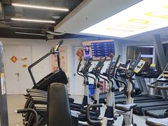 -超鹿运动(达信大厦店)