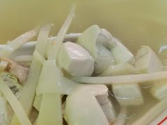 酸笋豆腐汤-津品味小吃(大学湾店)