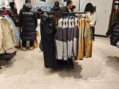 -UNDER ARMOUR(八达岭奥莱店)