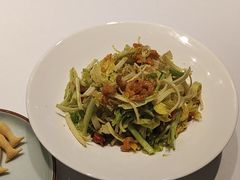 -海派美食·家宴海鲜青岛菜·石锅鲽鱼头(东方城店)