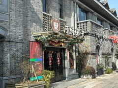 -河畔春天时尚餐厅