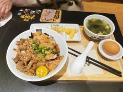 -熊吞·大碗丼烧肉饭(西市场嘉华店)