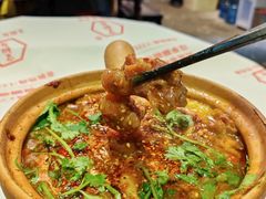 油泼砂锅泡椒牛肉-文和友老长沙龙虾馆(化龙池店)