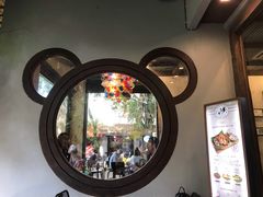 -莓园冰淇淋店