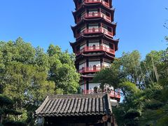 -绳金塔