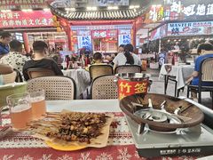 -刘姐啤酒鱼民族演艺餐厅(西街总店)