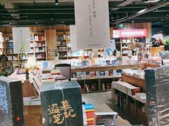 -江汉书店书·咖啡(美佳华店)