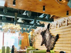 -米德维奇俄式西餐厅(西六道街店)