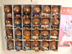 -LINE FRIENDS Garosu-gil Flagship Store