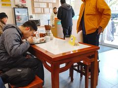 -老西白点心店