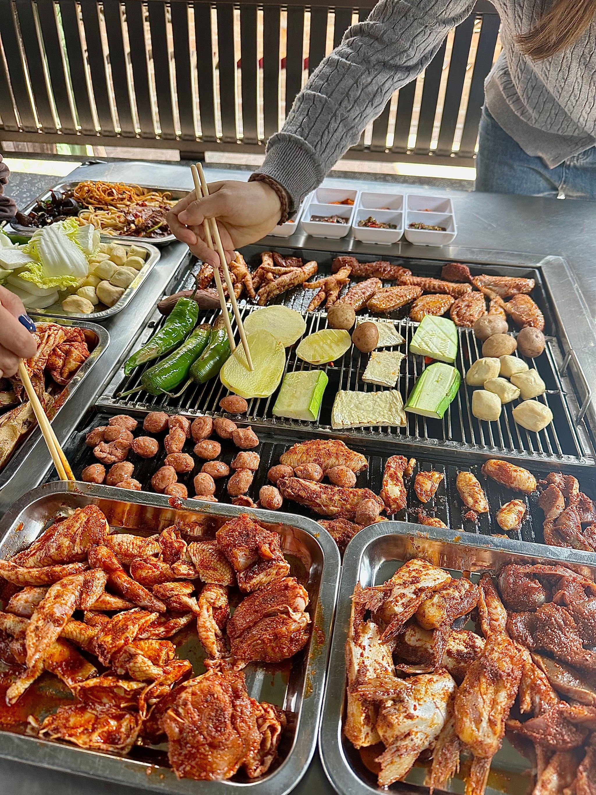 昆明99二十分钟直达!户外自助烧烤营地!