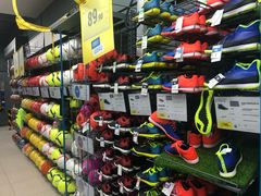 -迪卡侬(烟台万达店)