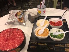 -鲜入围煮花胶鸡海鲜火锅