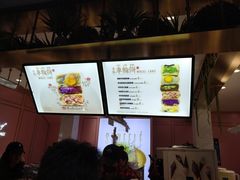 -猫的天空之城概念书店(杭州南宋御街店)