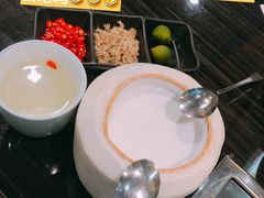 -东椰·海南椰子鸡火锅(朝阳门店)